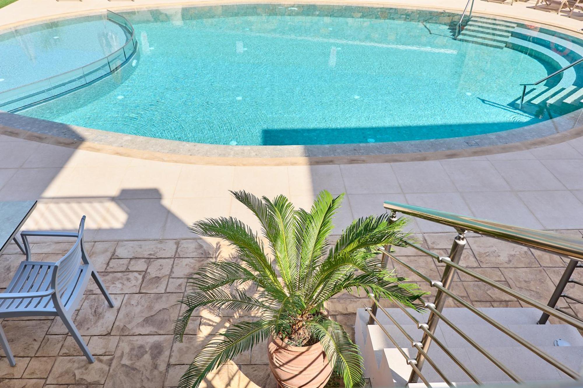 Luxury Suites In Stavromenos Dış mekan fotoğraf